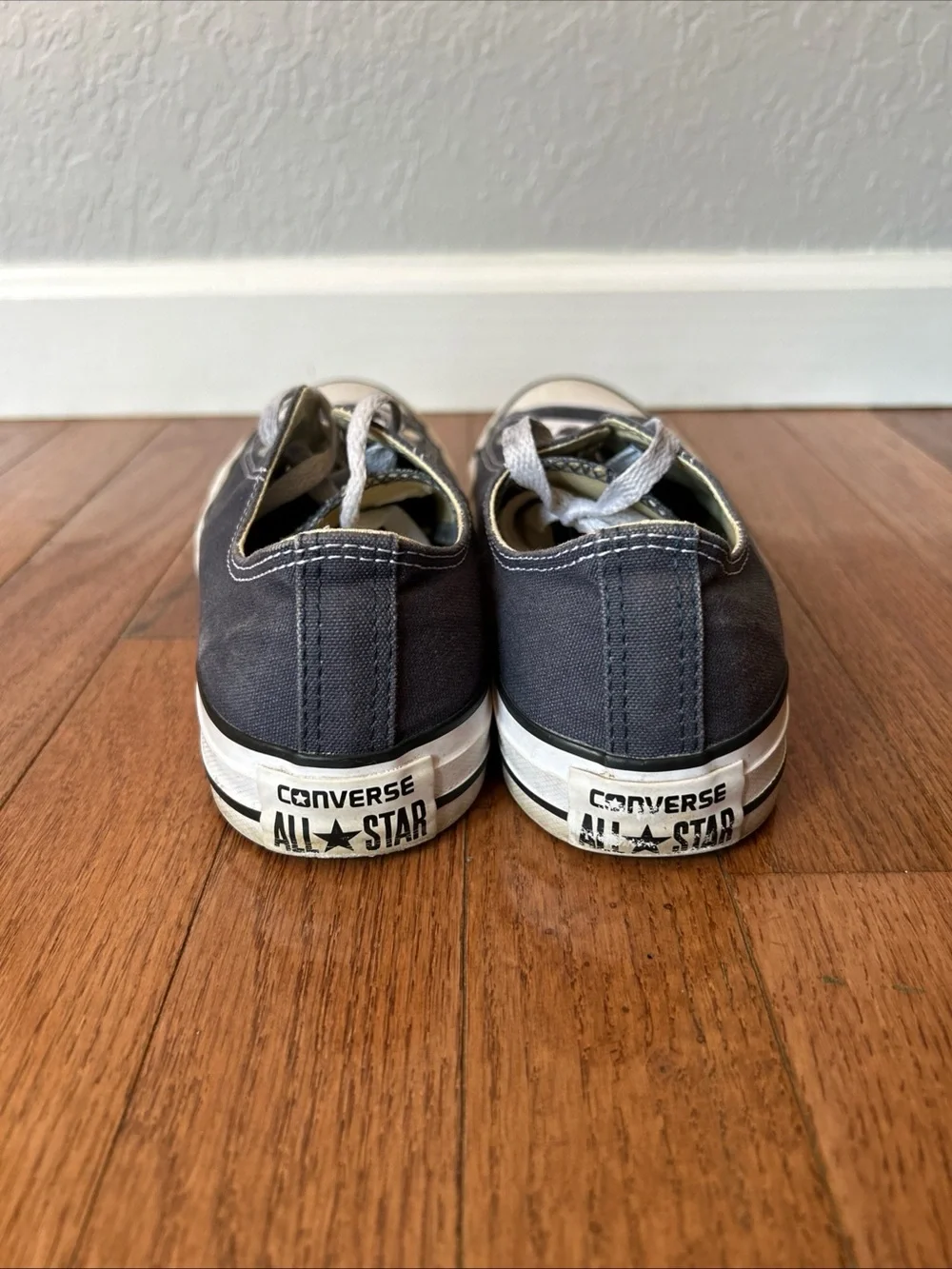 Converse Sneakers Low Shoes Women’s Size 8.5 Blue